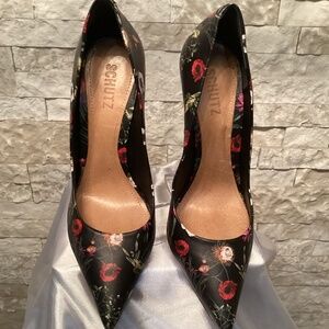Schutz Gilberta Floral Pumps